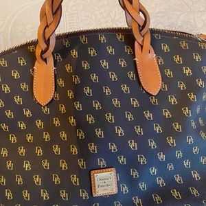 Dooney & Bourke bag